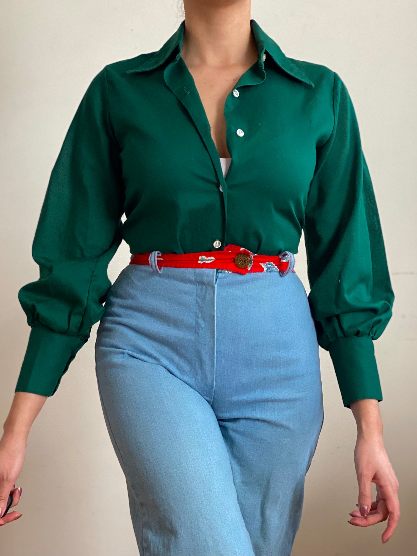 60's 70's Bishop Sleeves Pointy Collar Green Cotton Blouse (XS-S)