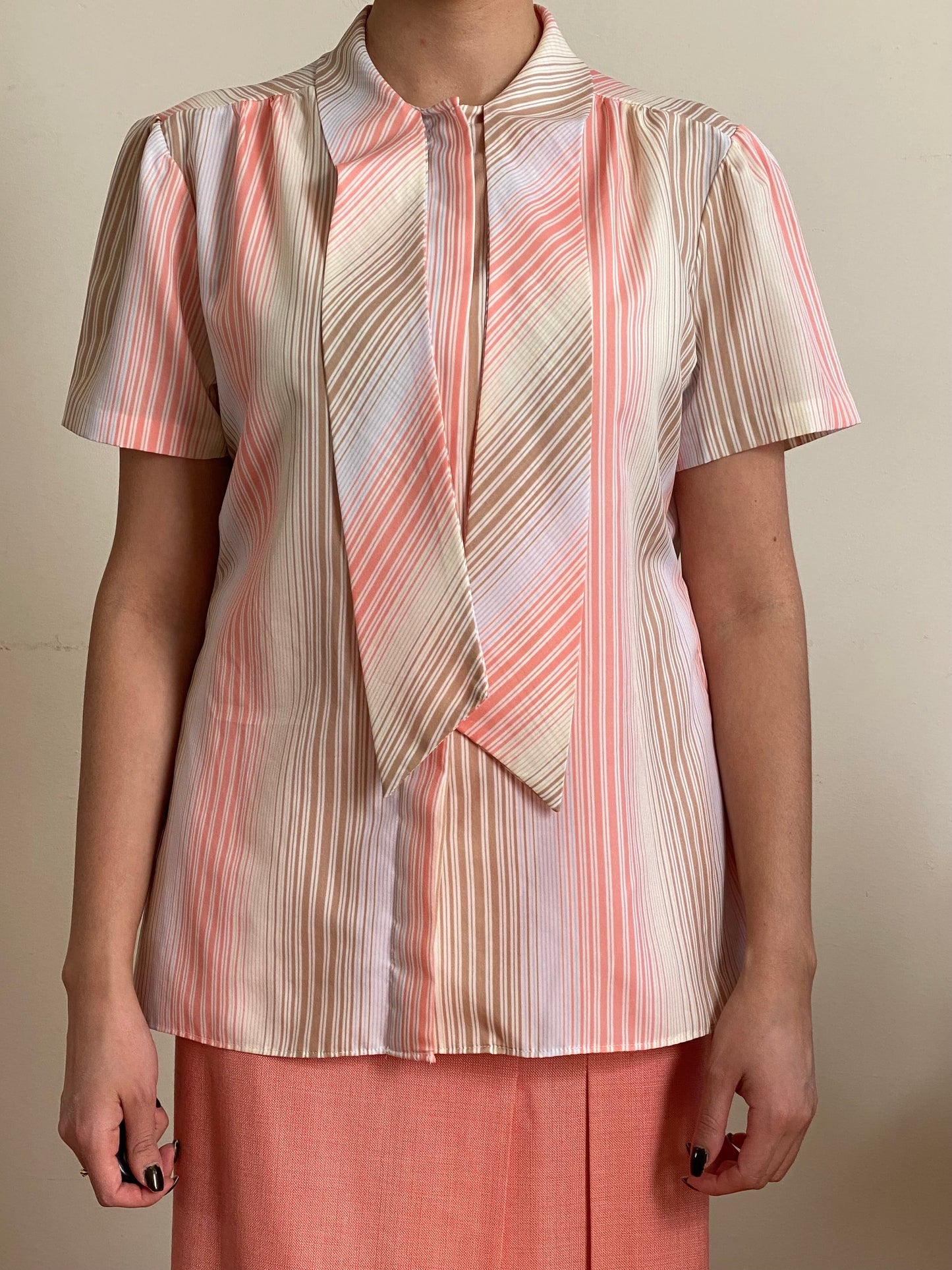 70s-80's Striped Short Sleeve Bow Collar Blouse (S-M)