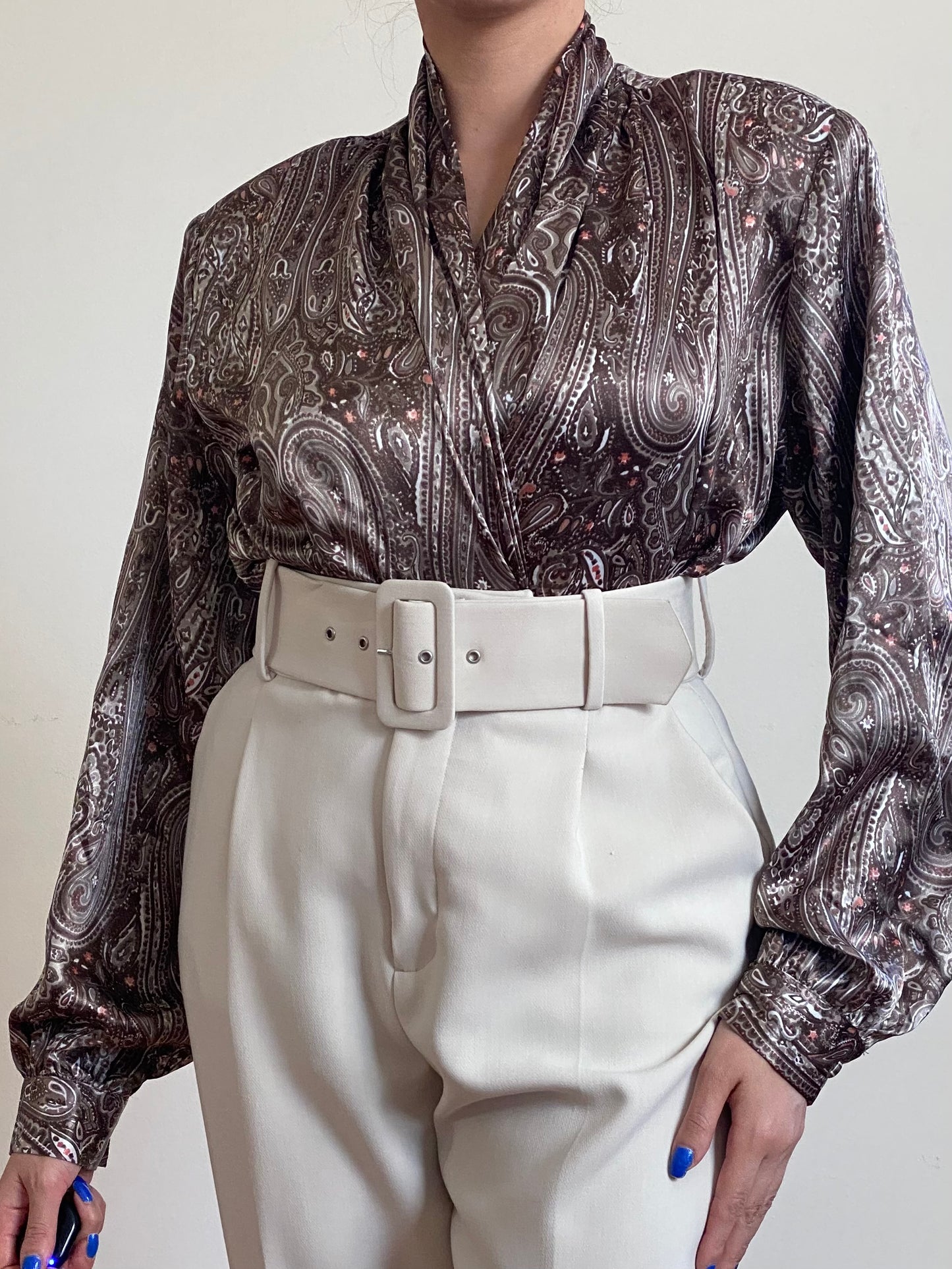 80'a Satin Draped V-Neck Abstract Blouse (M-L)