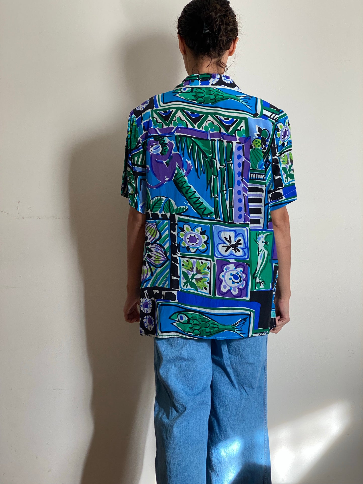 90's Colorful Abstract Short Sleeve Button Up Blouse (L)