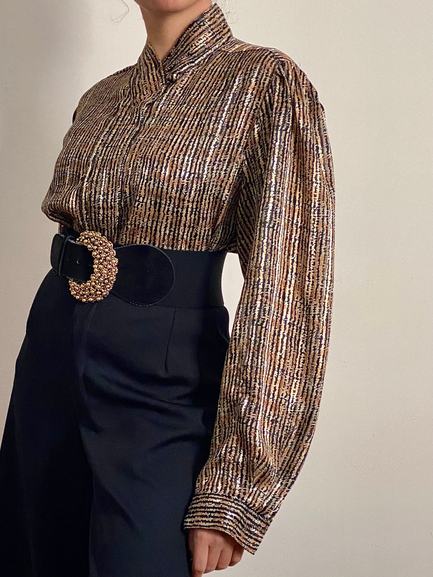 80's Gold Mandarin Collar Long Sleeve Blouse (M)
