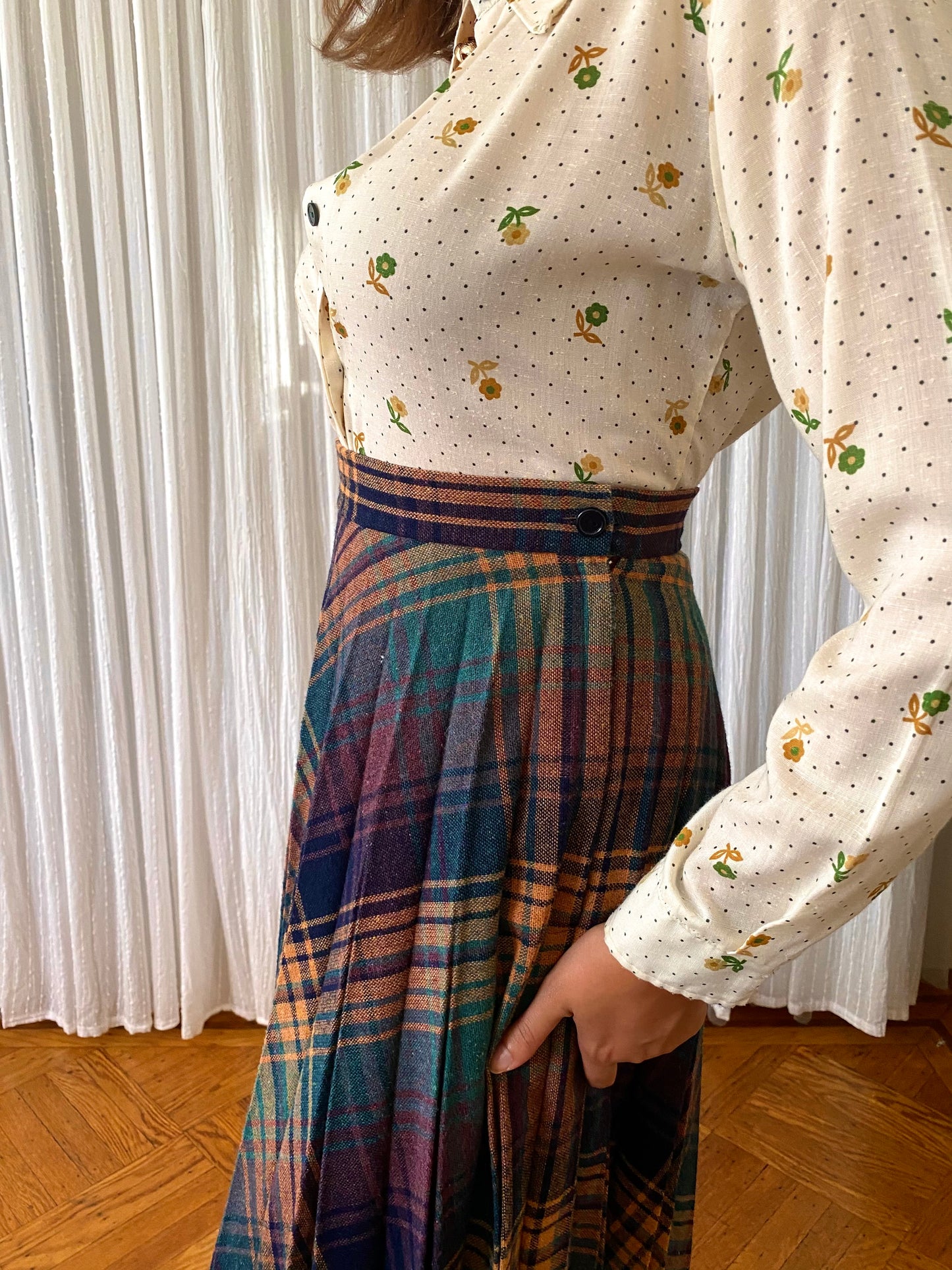 70’s Floral Long Sleeve Blouse