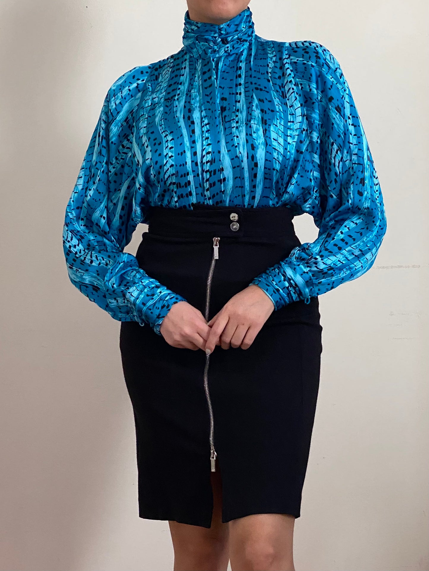 80's Abstract High Mock Neck Button Down Blouse (M)