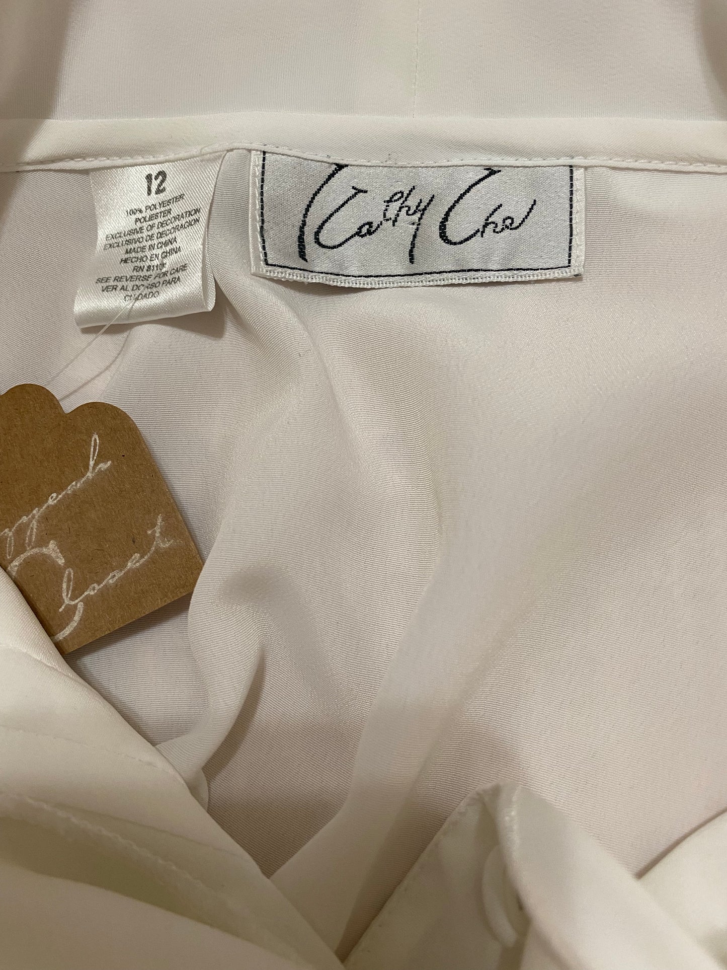 90's WHITE FLORAL EMBROIDERED SHORT SLEEVE BLOUSE (M)