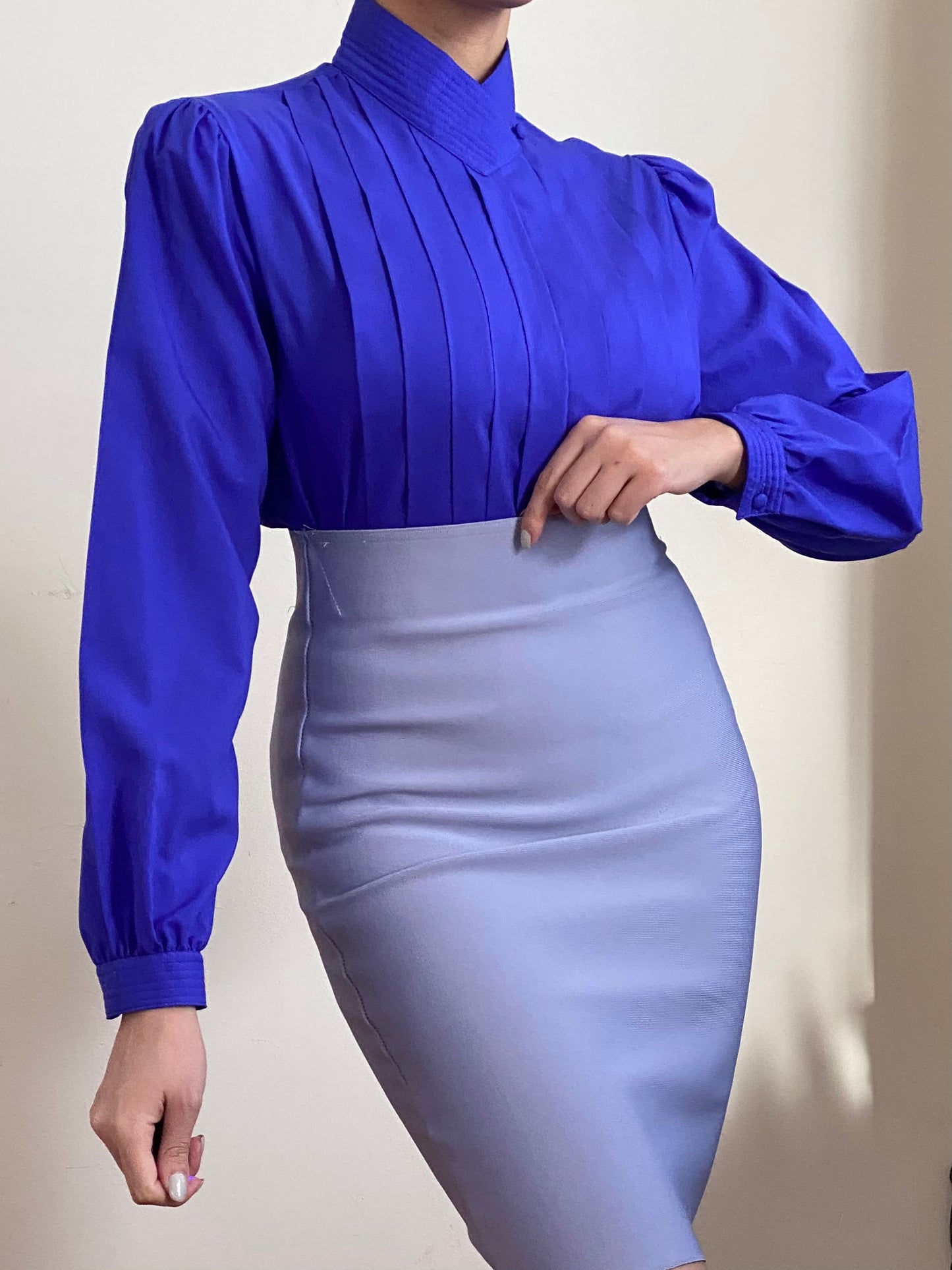 80's High Neck Button Up Long Sleeve Blouse (S-M)