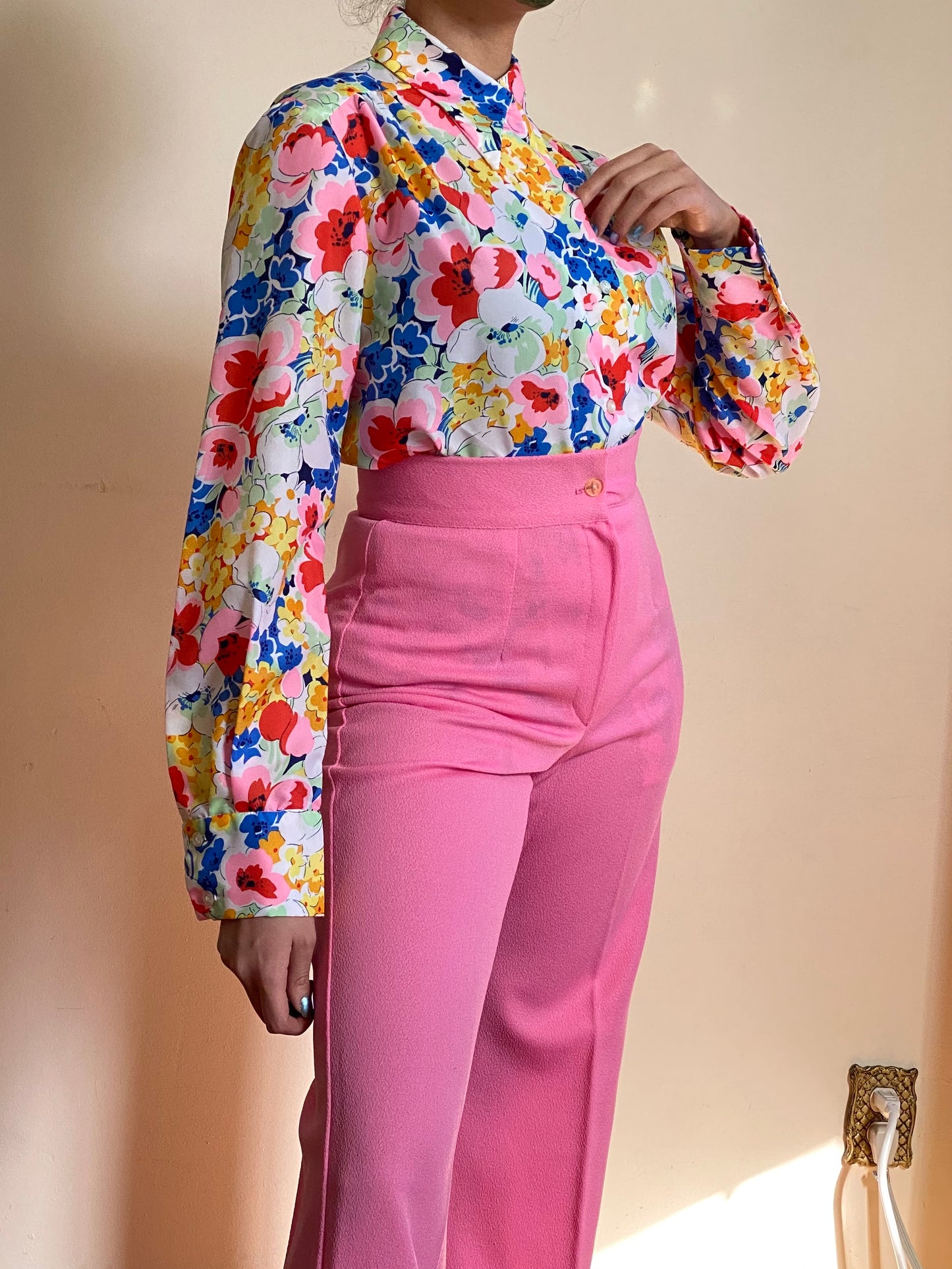 70's MULTICOLOR FLORAL BUTTON UP BLOUSE (M)