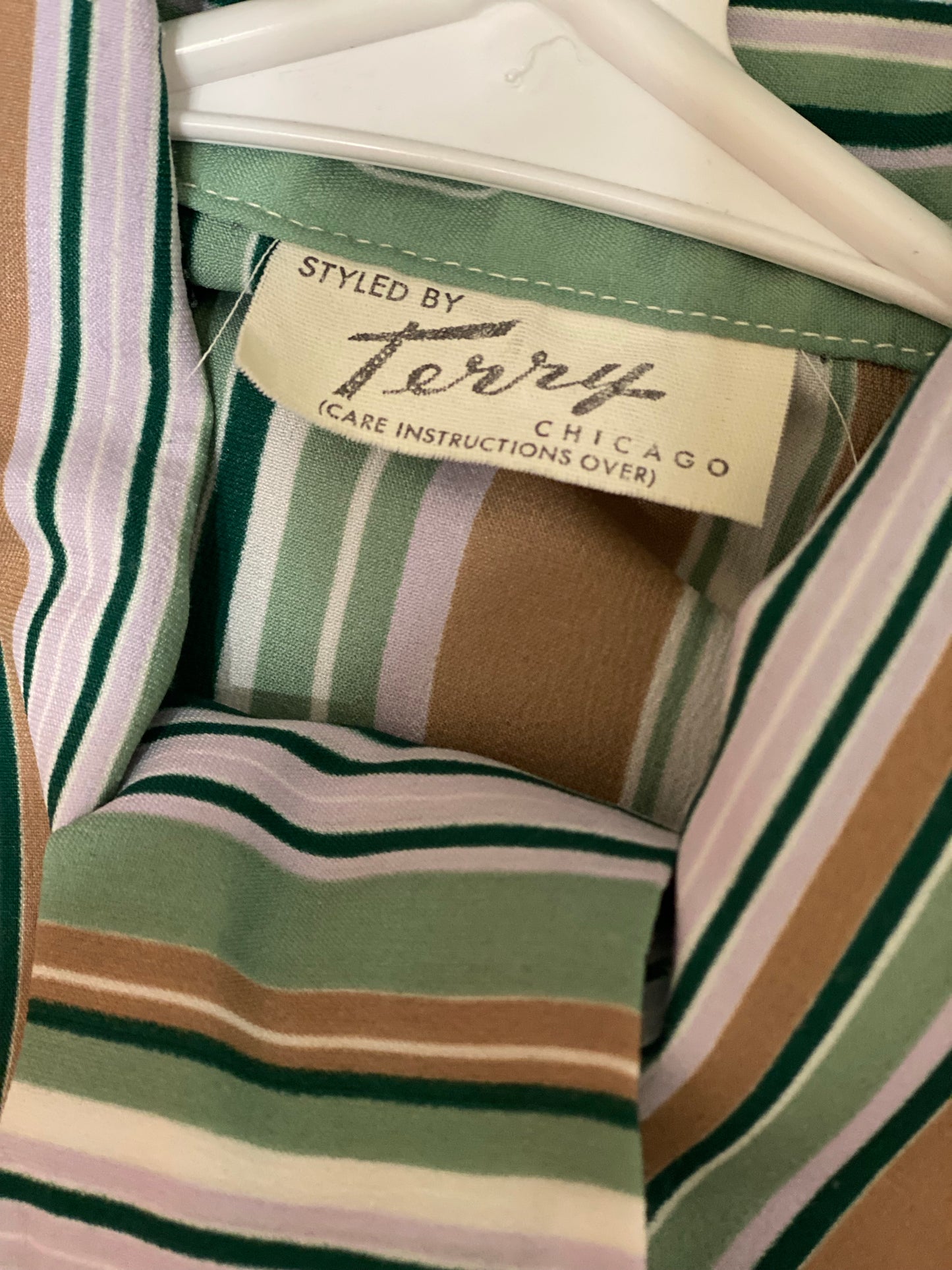 70's Striped Long Sleeve Button Up Blouse (M)