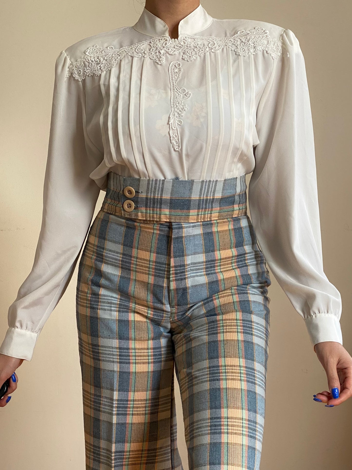 80'S White Pleated Lace Mandarin Collar Blouse (S-M)