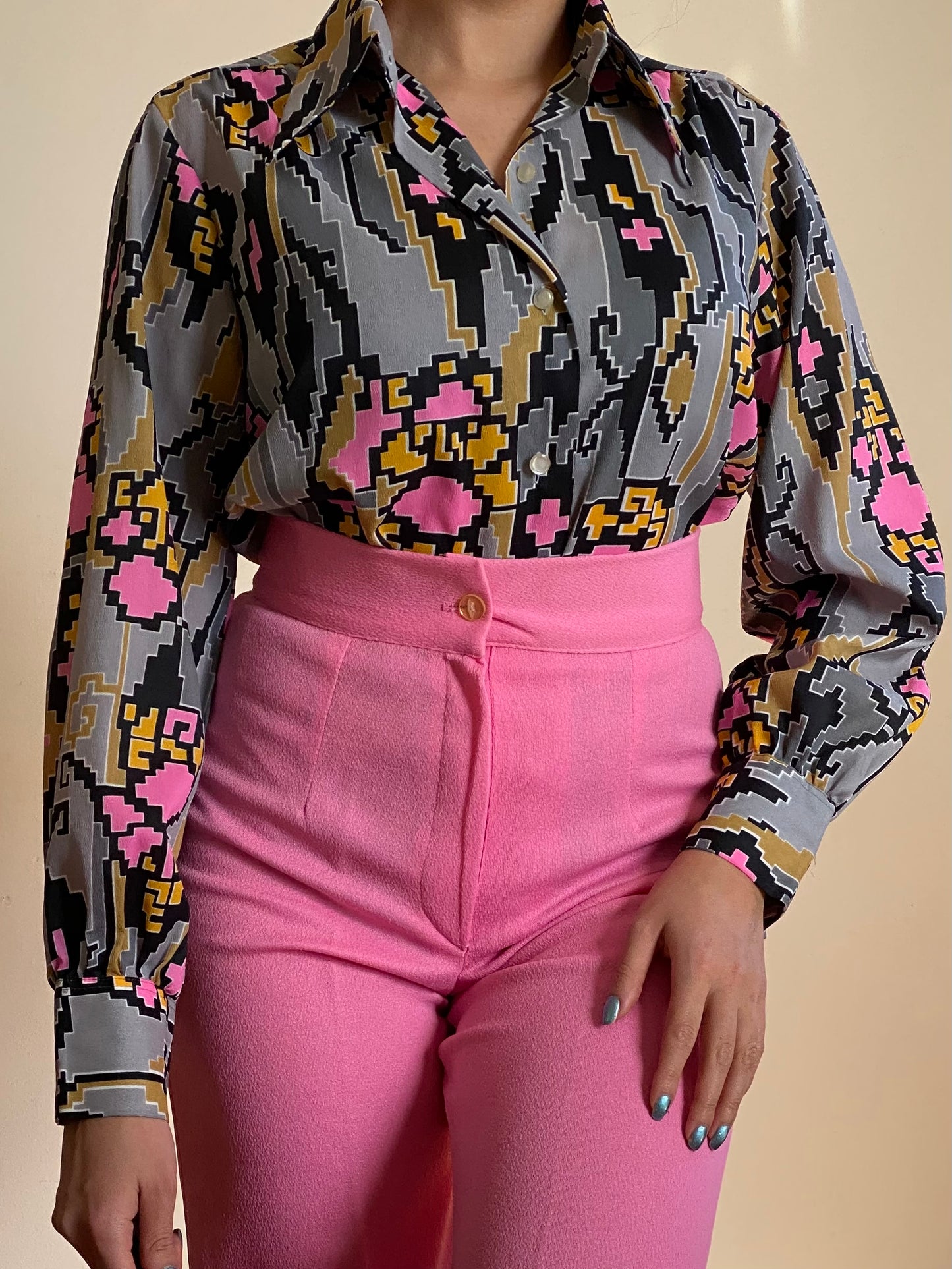 70's PIXEL TETRIS PUFFY SLEEVES BUTTON UP BLOUSE (S-M)