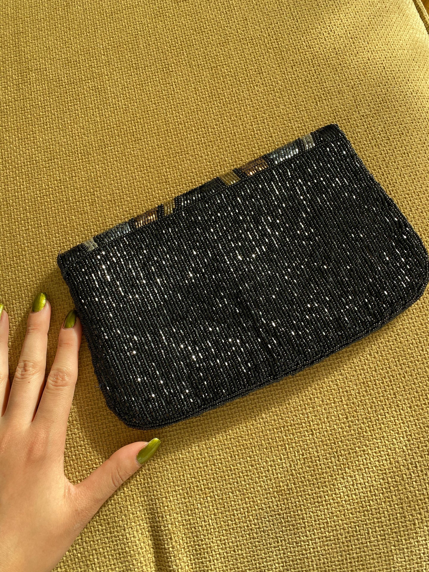 Beaded clutch