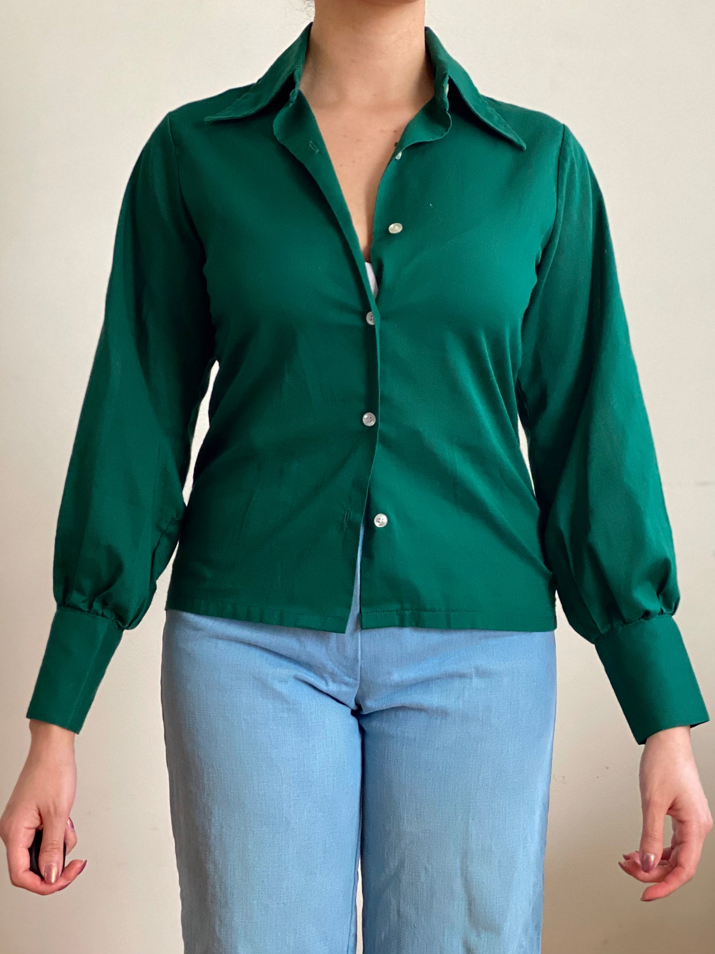 60's 70's Bishop Sleeves Pointy Collar Green Cotton Blouse (XS-S)