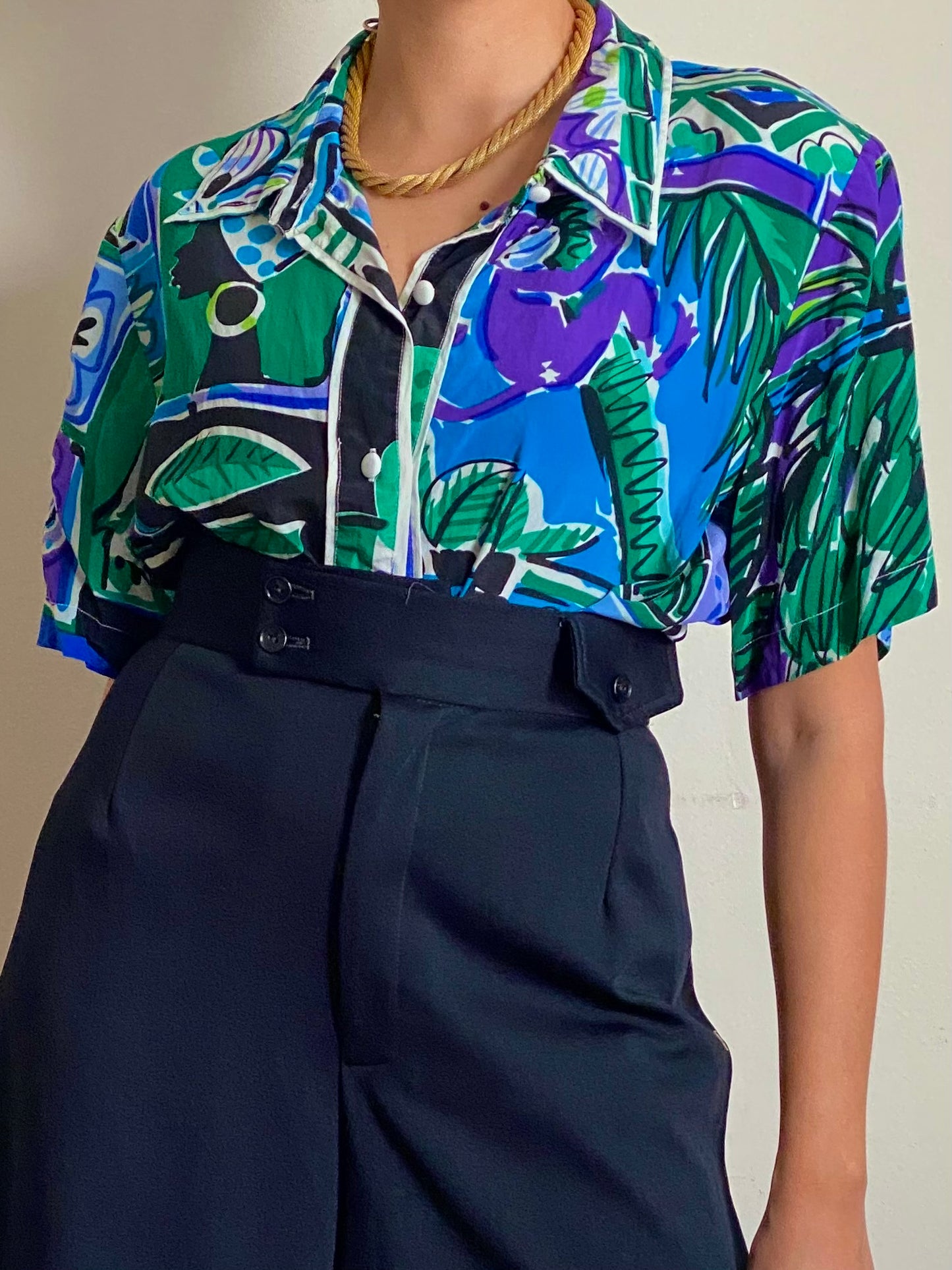 90's Colorful Abstract Short Sleeve Button Up Blouse (L)