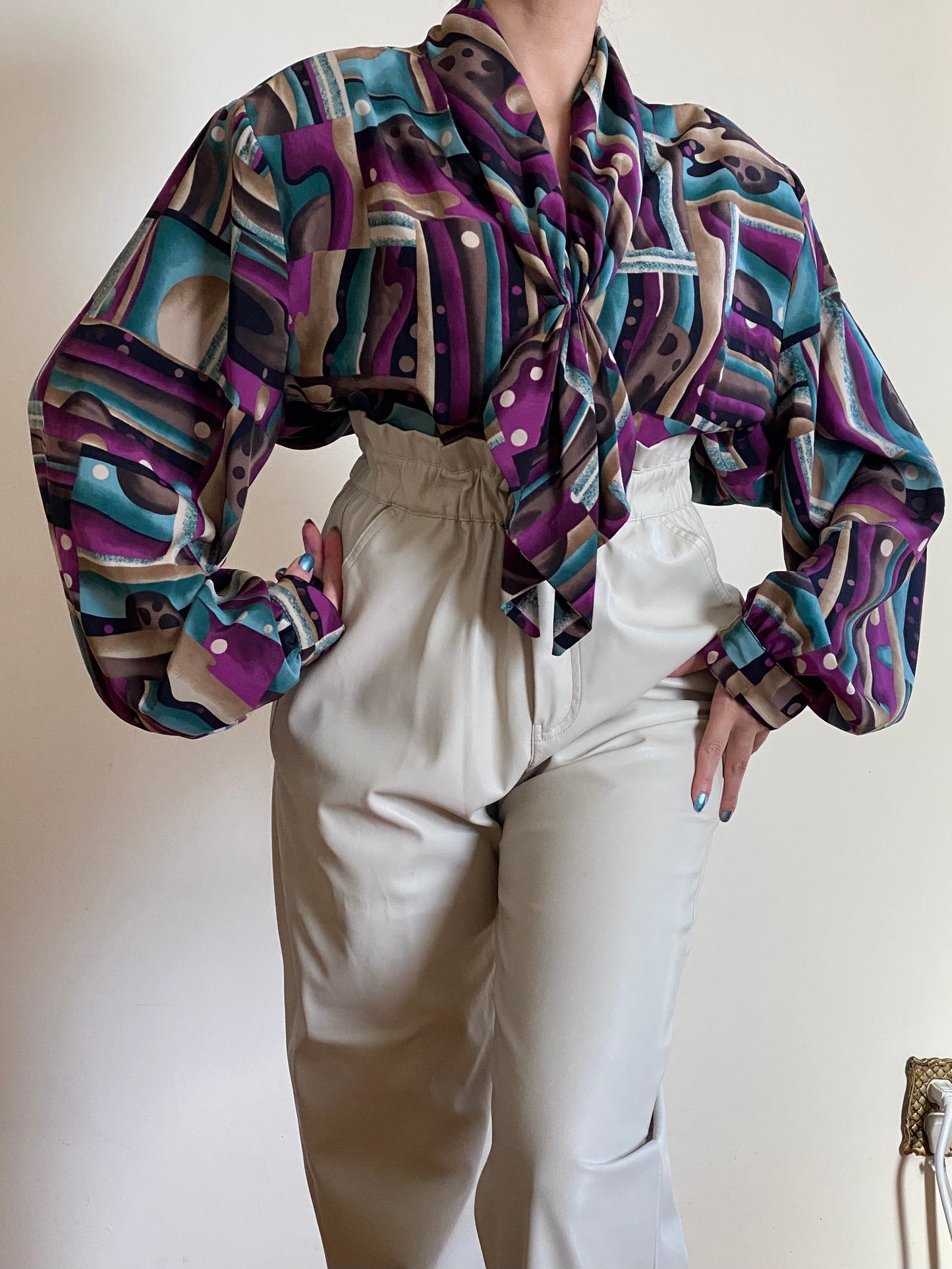 80's VOLUP PUFFY SLEEVE JABOT BOW BLOUSE