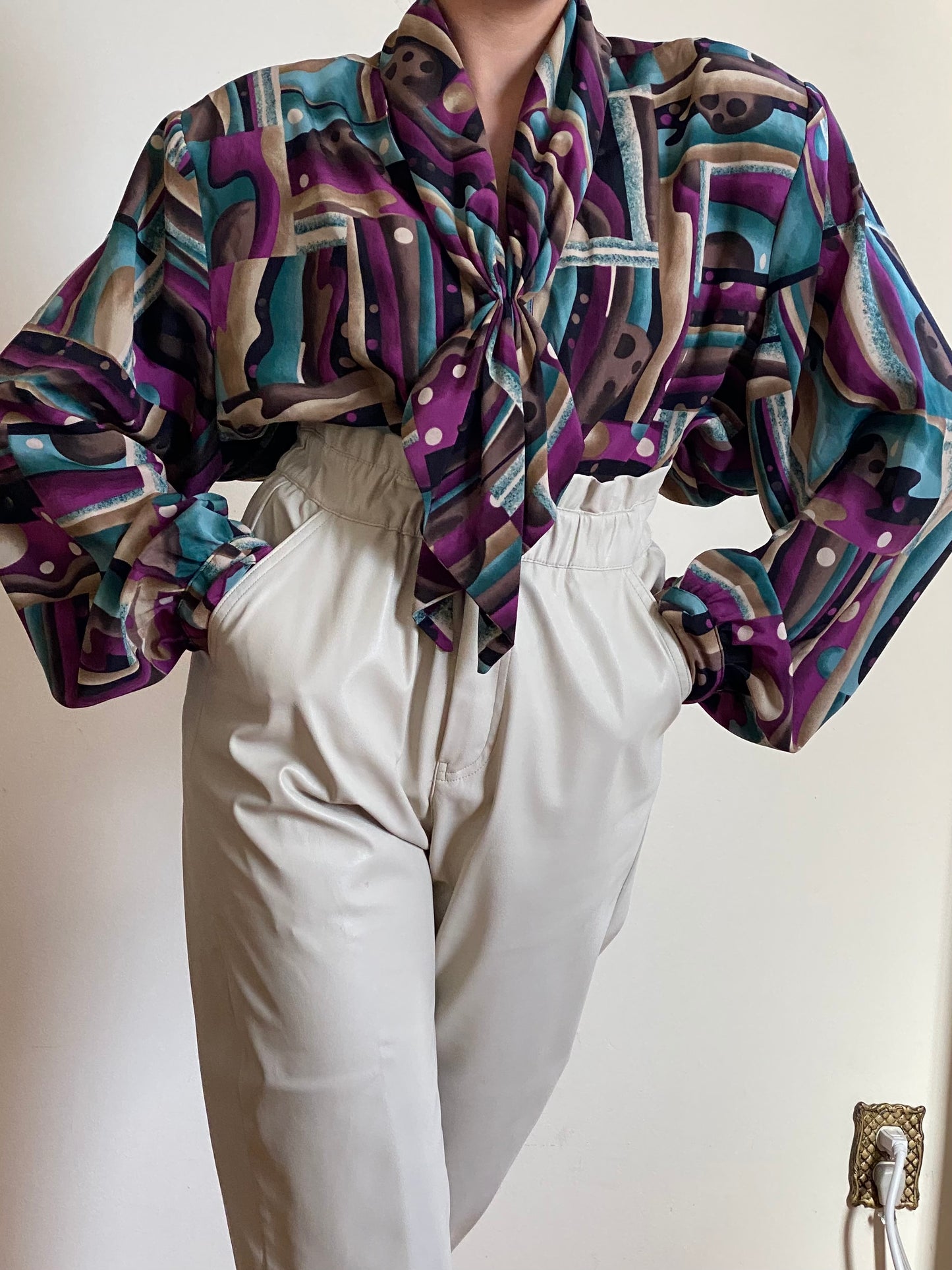 80's VOLUP PUFFY SLEEVE JABOT BOW BLOUSE