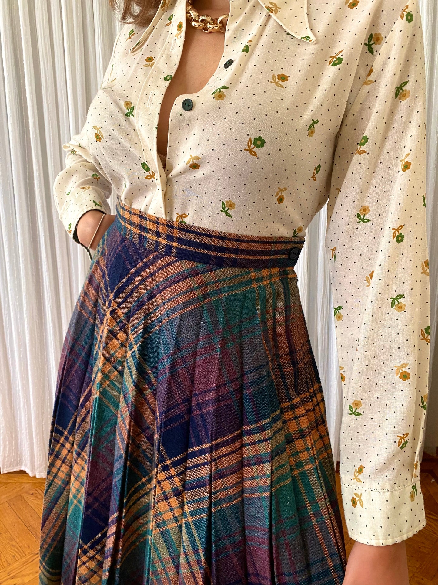 70’s Floral Long Sleeve Blouse