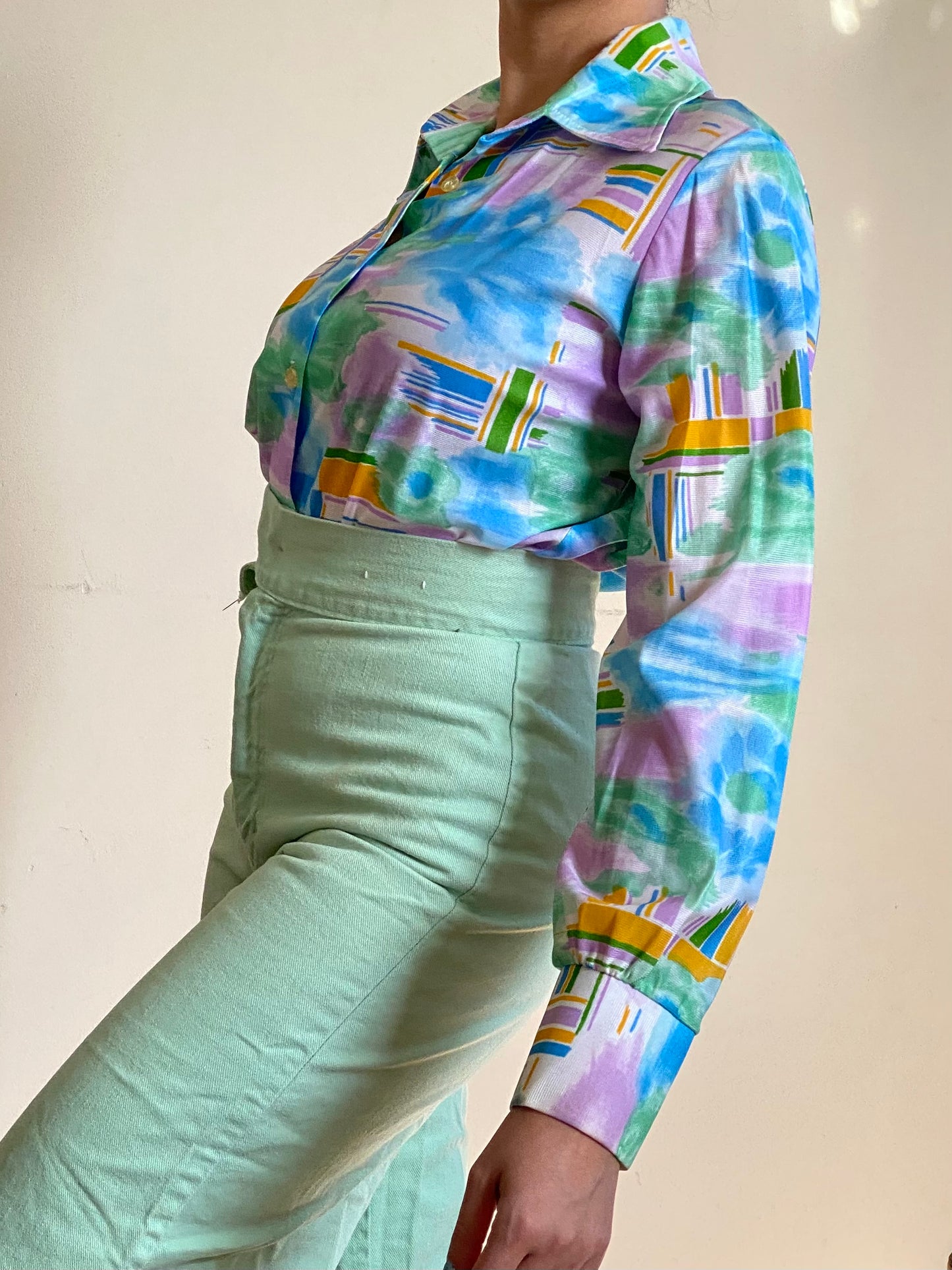 70's WATERCOLOR ABSTRACT STATEMENT COLLAR BLOUSE (M)