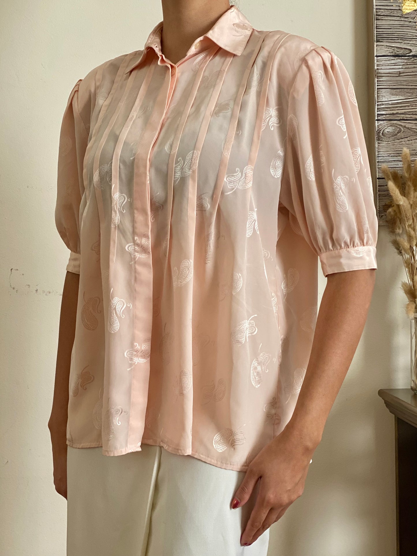 Button down Paisley Design Puff Short Sleeve Blouse (S)