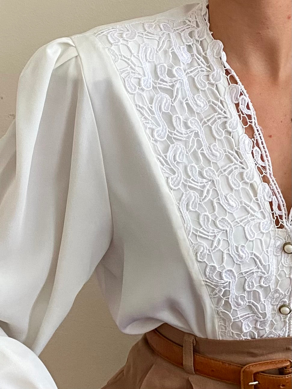 Lace trim long sleeve blouse