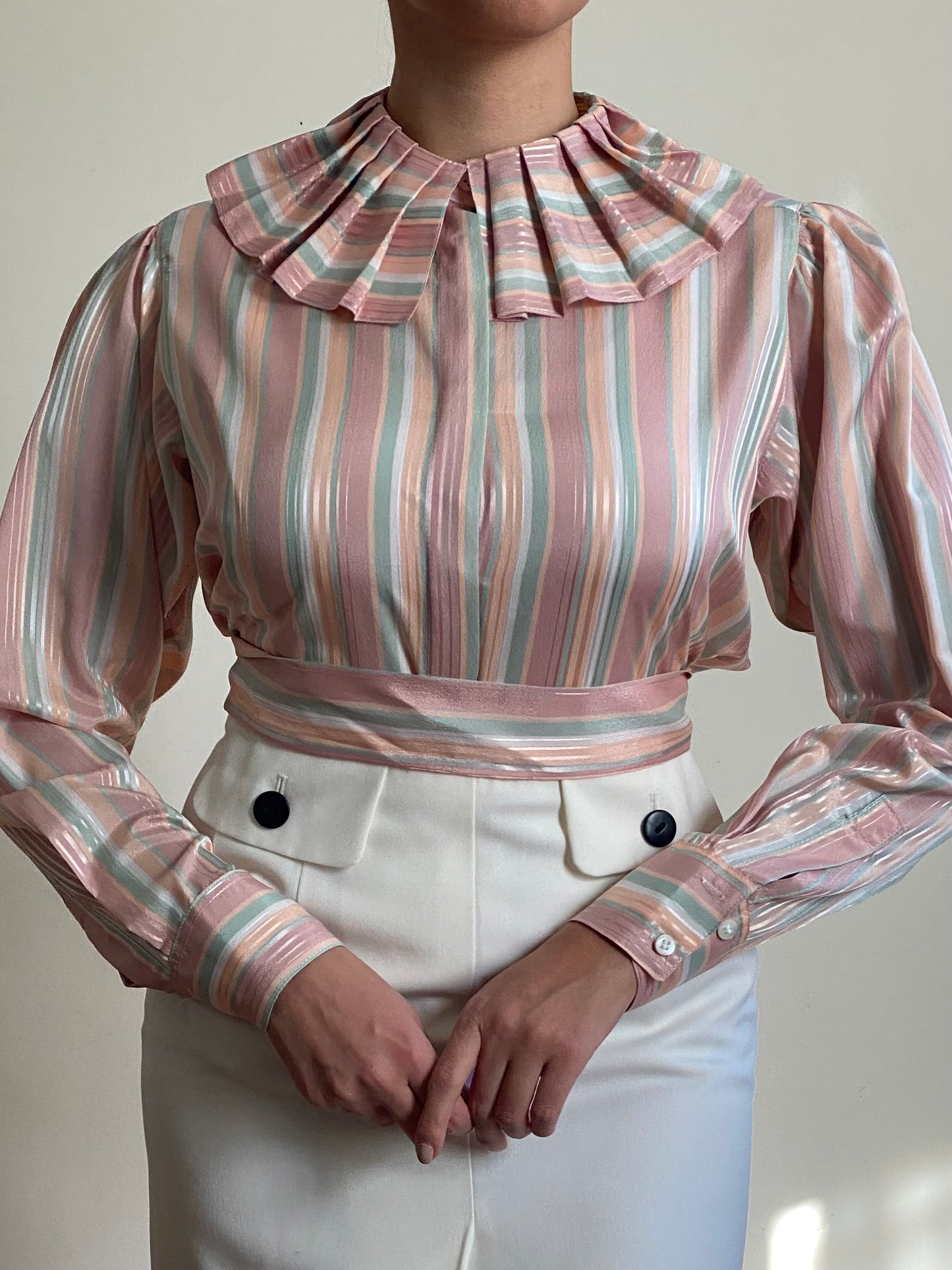 70's ILGWU Pastel Striped Round Pleated Collar Long Sleeve Blouse (S)