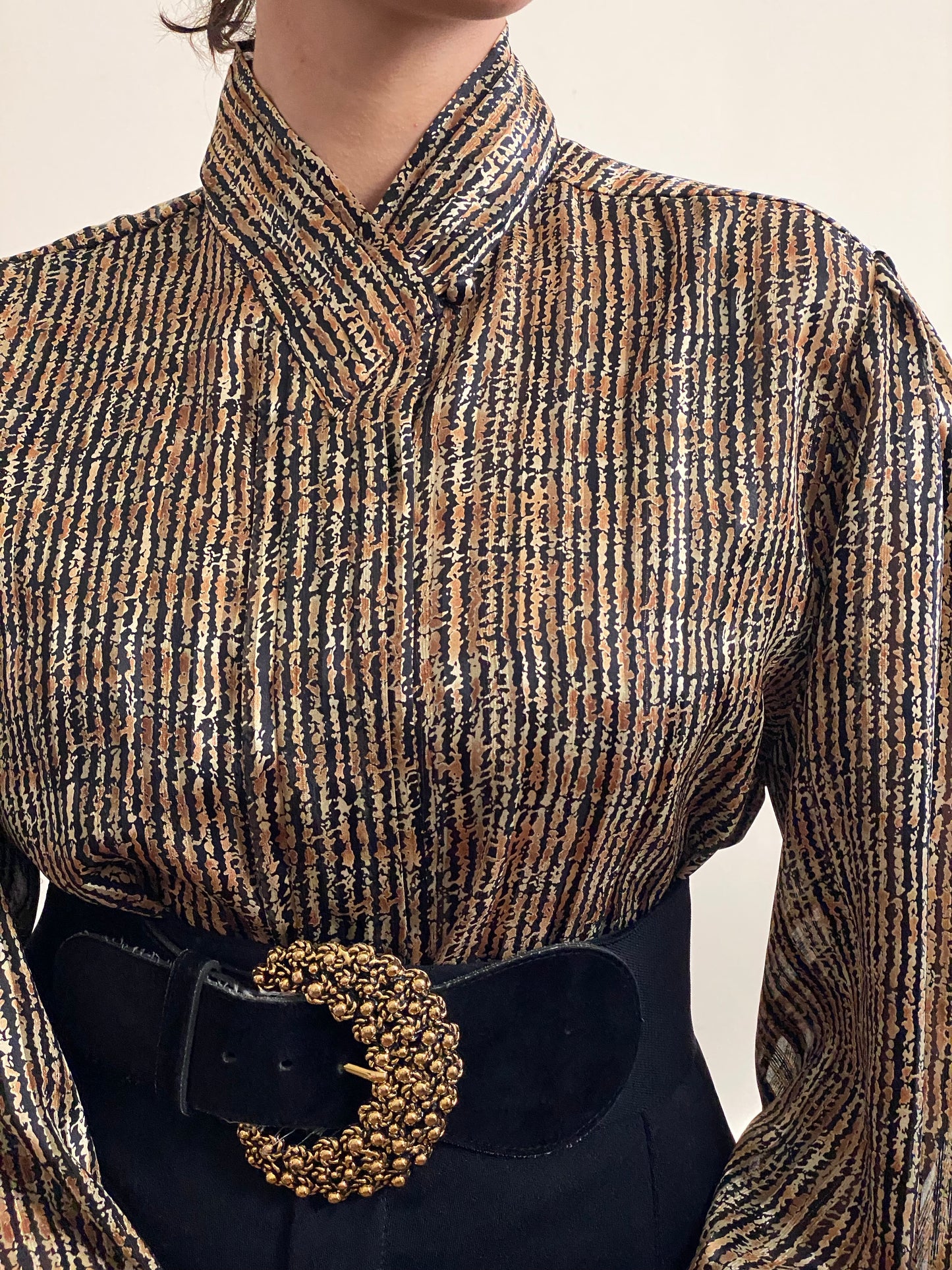 80's Gold Mandarin Collar Long Sleeve Blouse (M)
