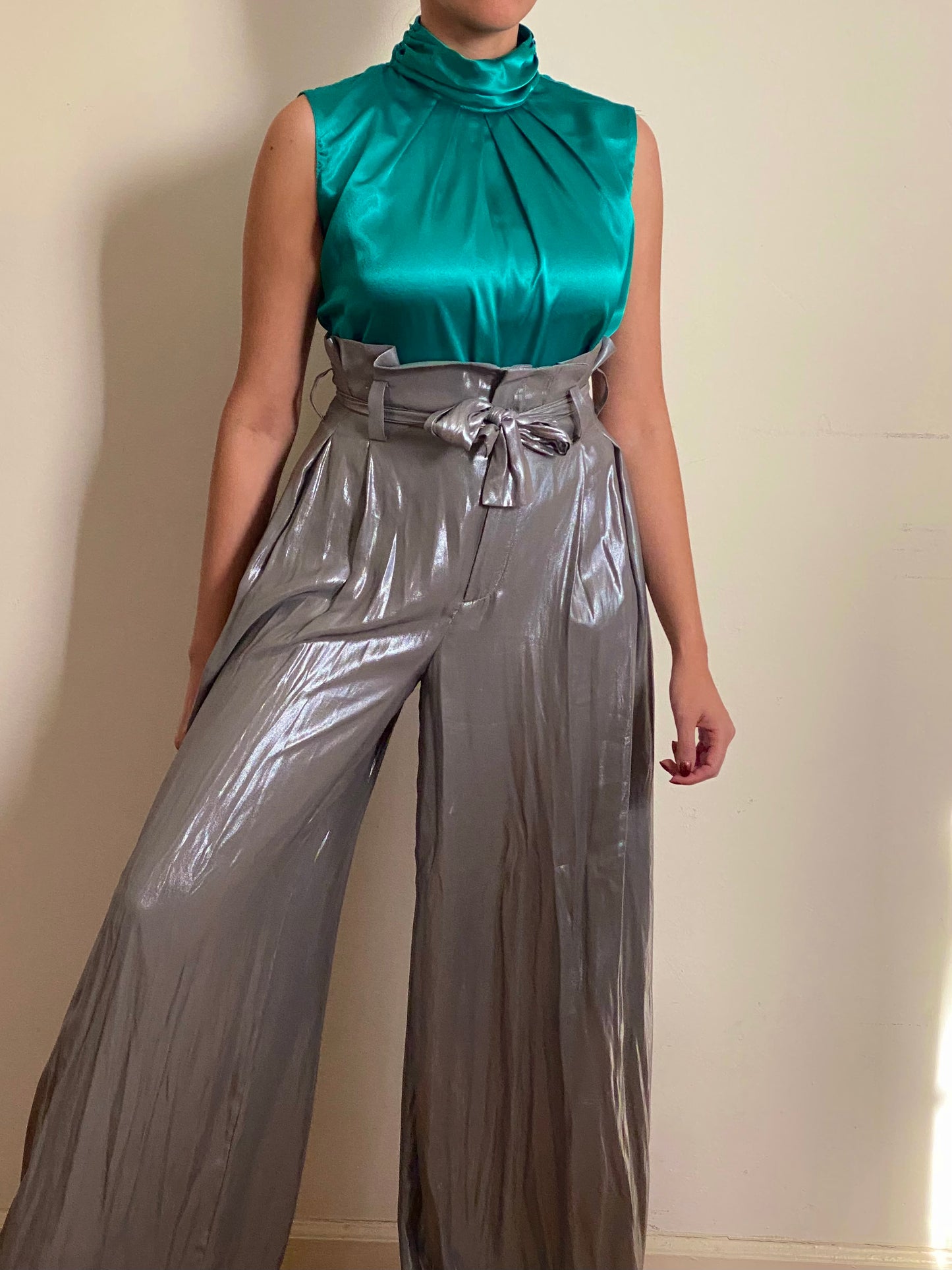 80's Satin Sleeveless Turtleneck Top (10)