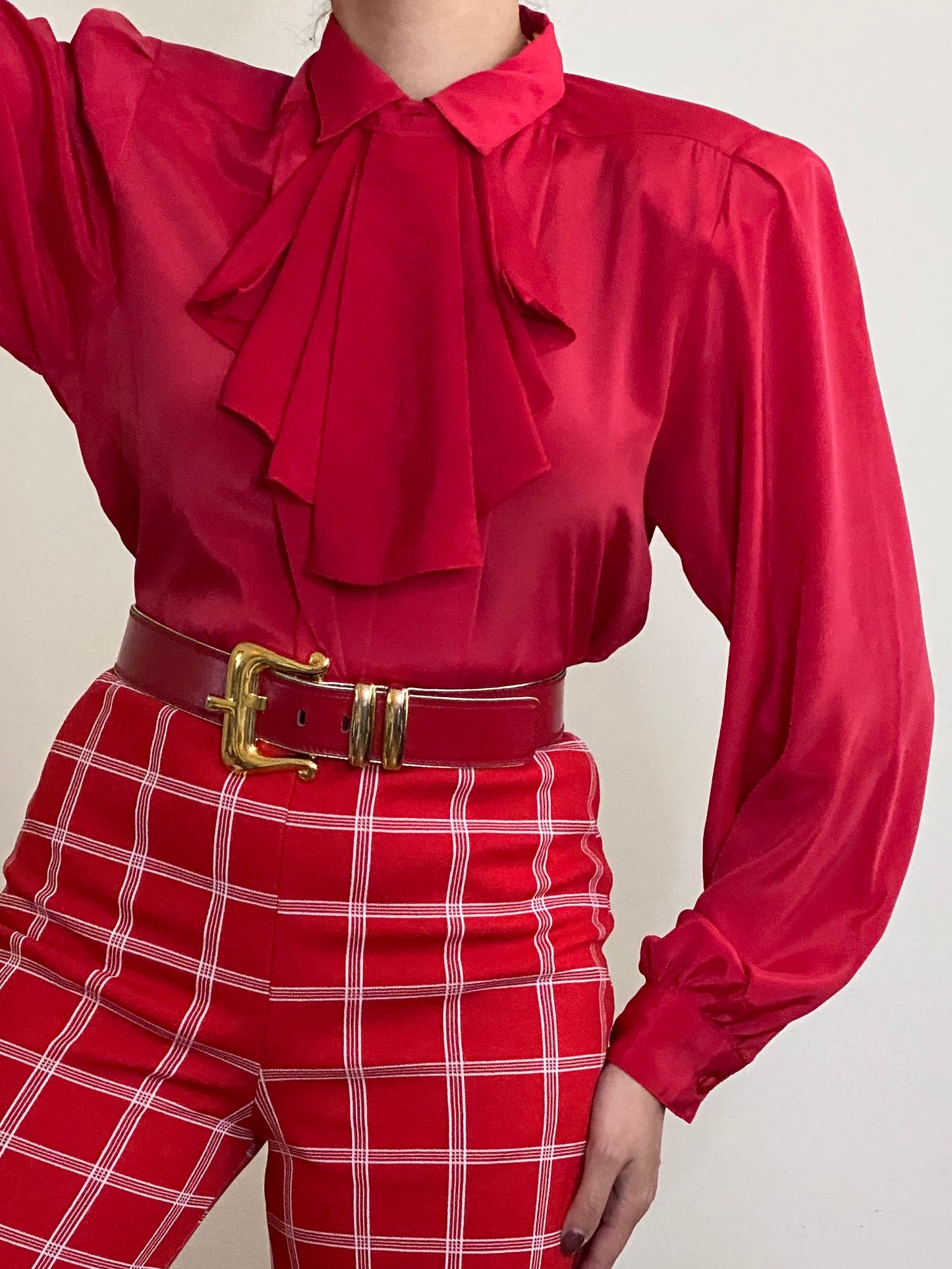 80's Red Ruffled Cravat/Jabot Bow Long Sleeve Blouse (S-M)