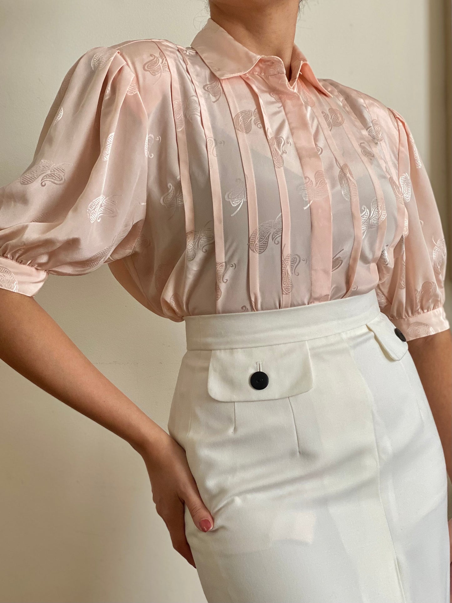 Button down Paisley Design Puff Short Sleeve Blouse (S)