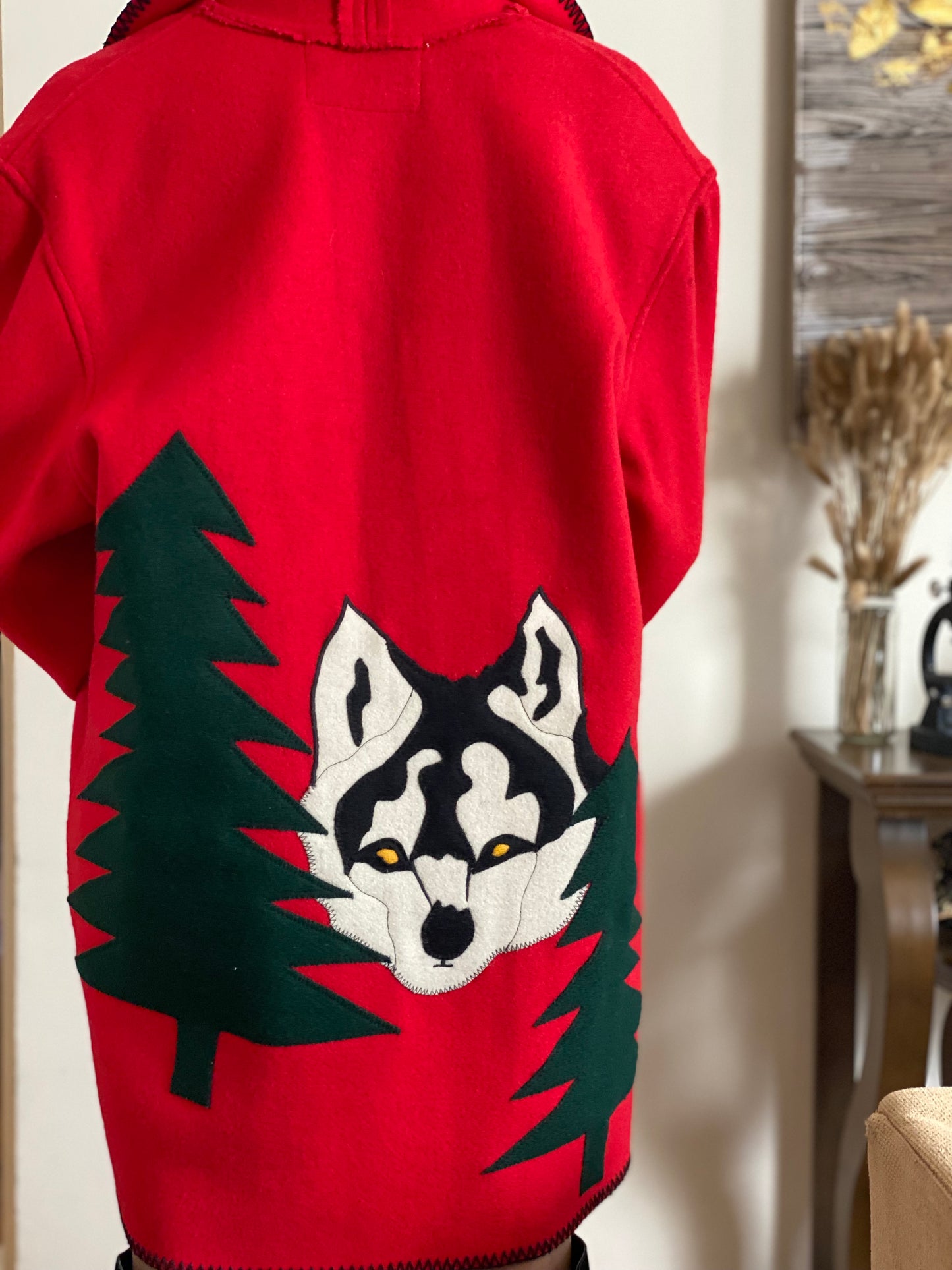 80’s Husky/wolf Oversized Jacket (L)