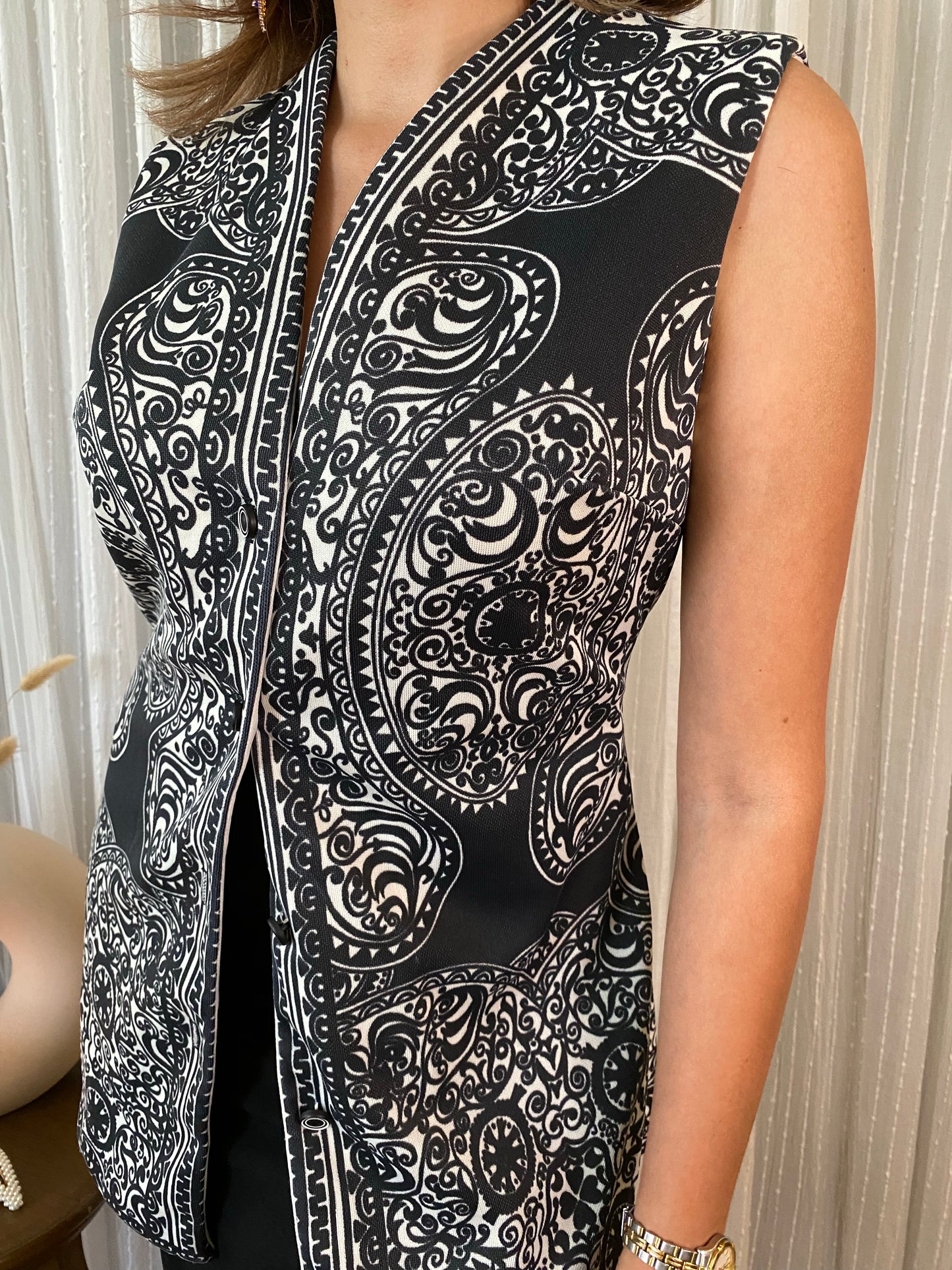 Black & White Sleeveless Vest