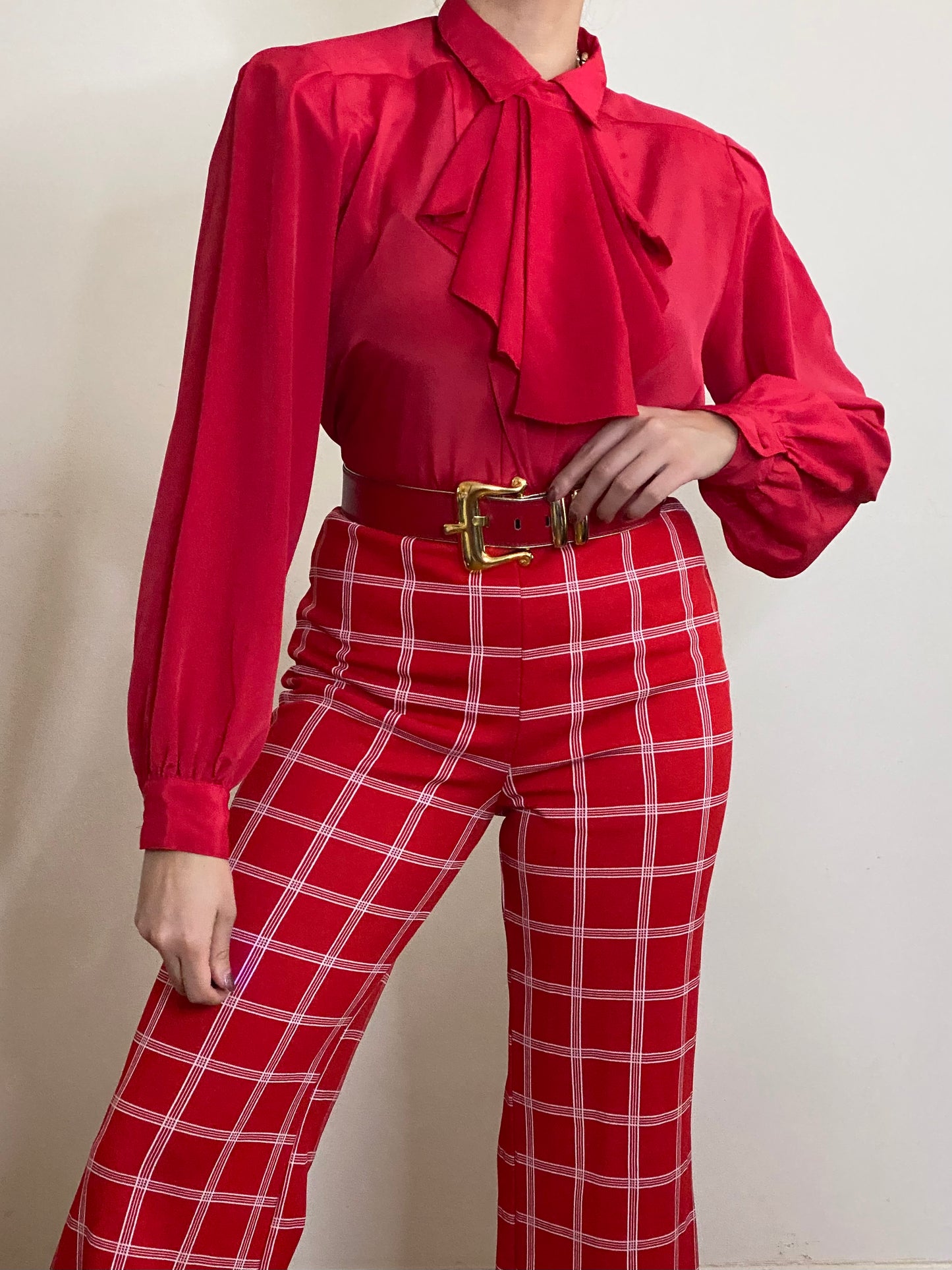 80's Red Ruffled Cravat/Jabot Bow Long Sleeve Blouse (S-M)