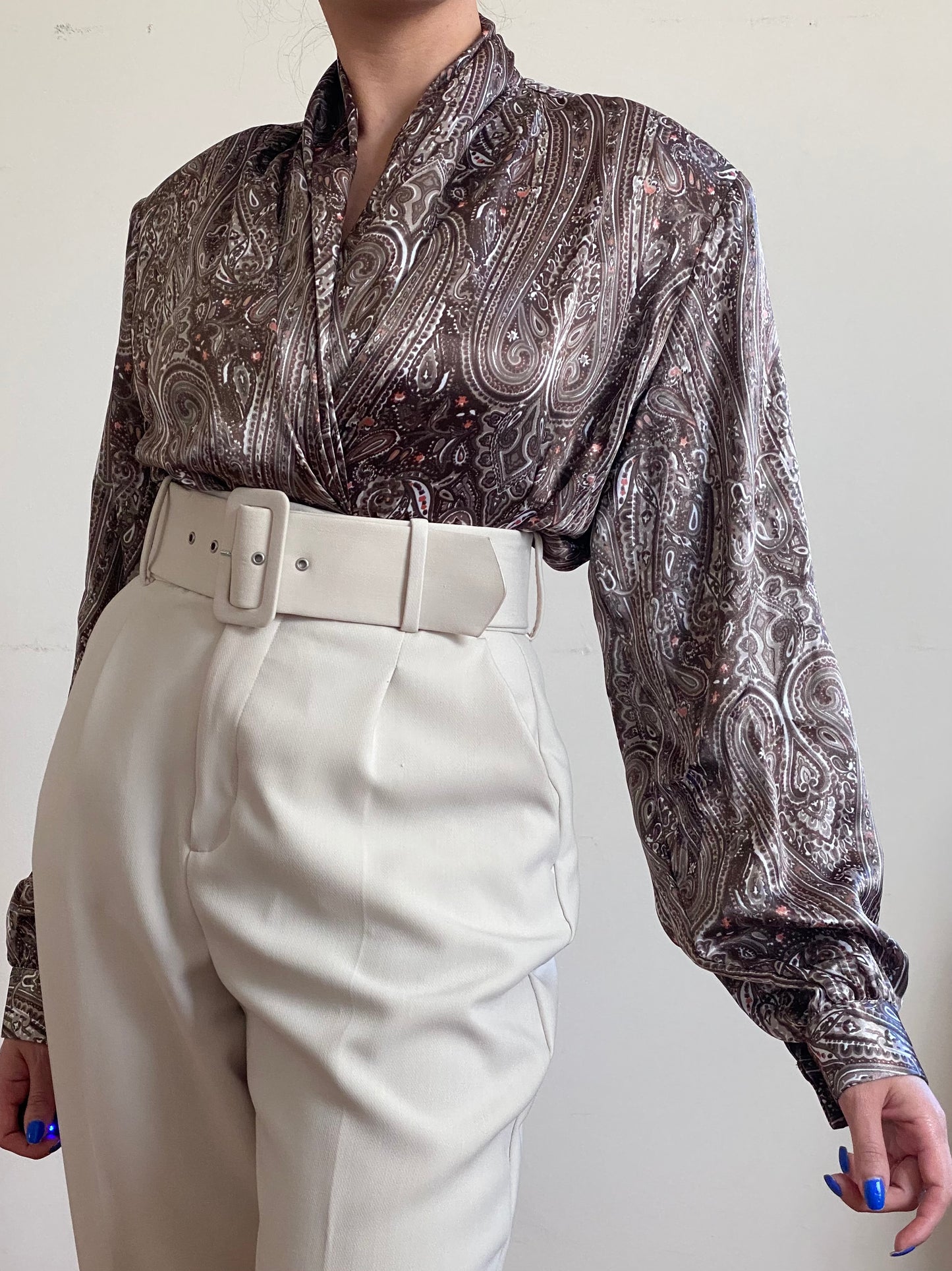80'a Satin Draped V-Neck Abstract Blouse (M-L)