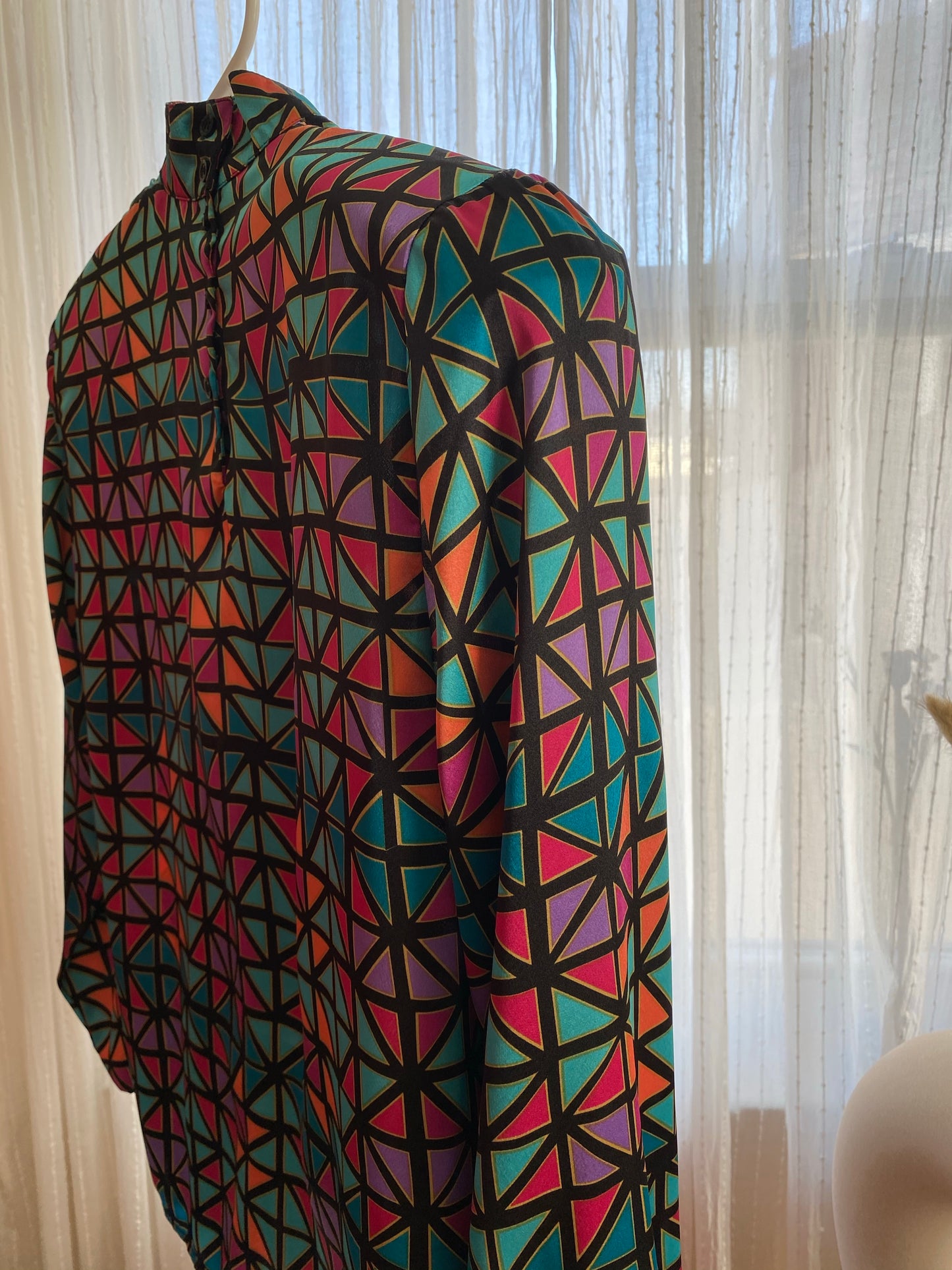 Colorful Geometric Print Long Sleeve