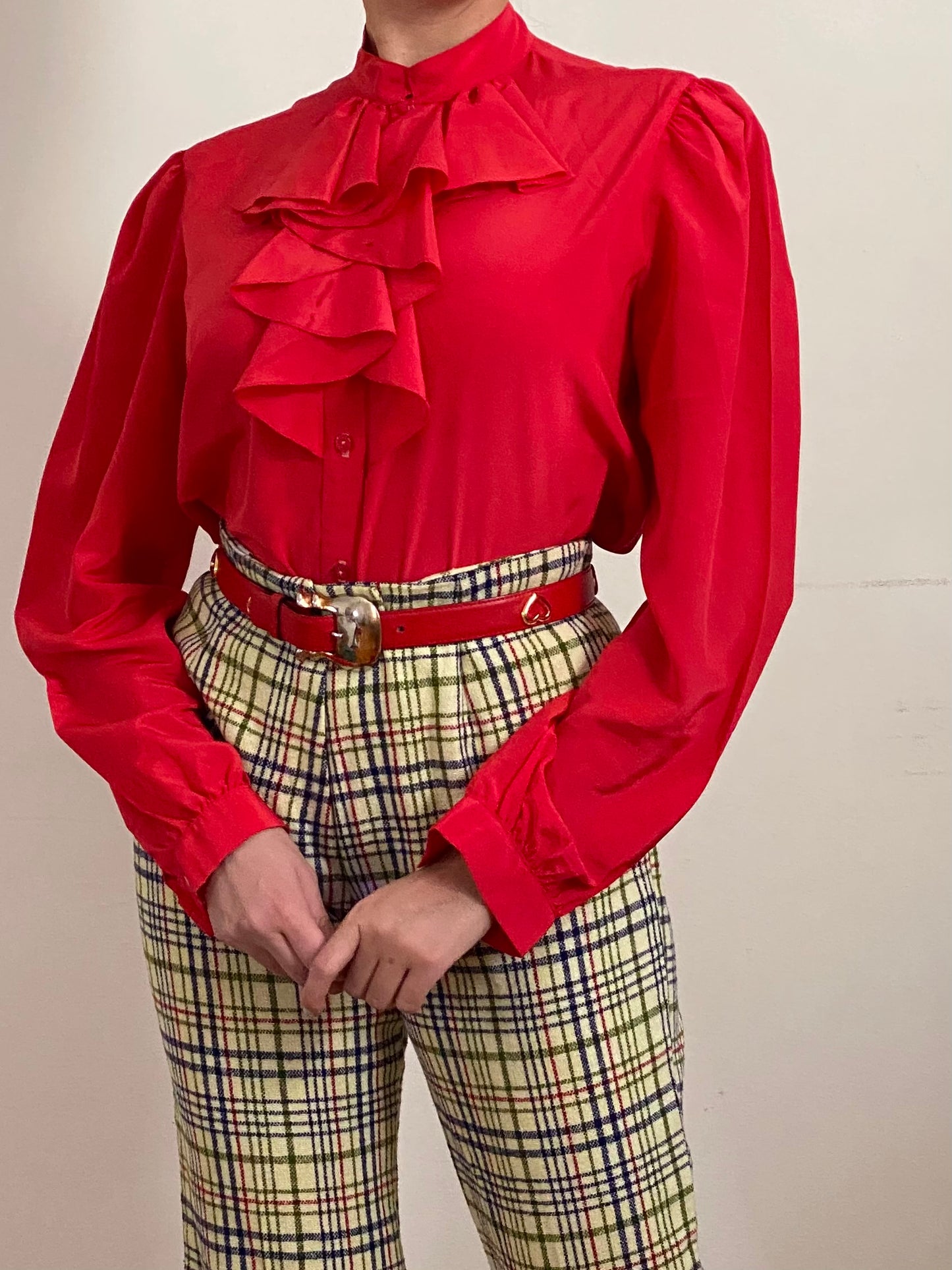 80's Ruffle Cravat Bow Collar Long Puff Sleeves Blouse (S-M)