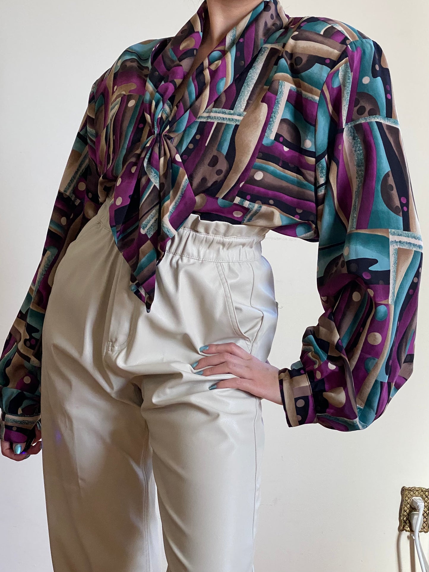 80's VOLUP PUFFY SLEEVE JABOT BOW BLOUSE