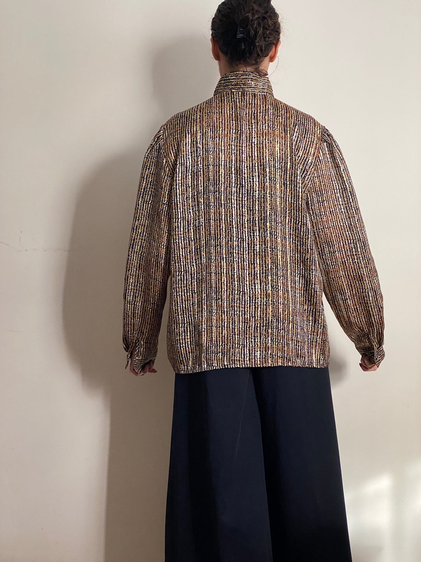 80's Gold Mandarin Collar Long Sleeve Blouse (M)