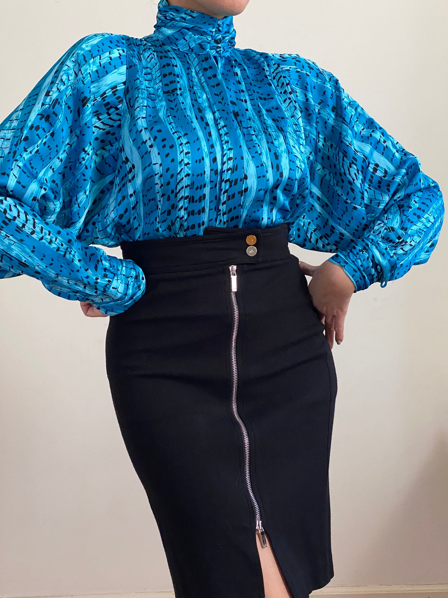 80's Abstract High Mock Neck Button Down Blouse (M)