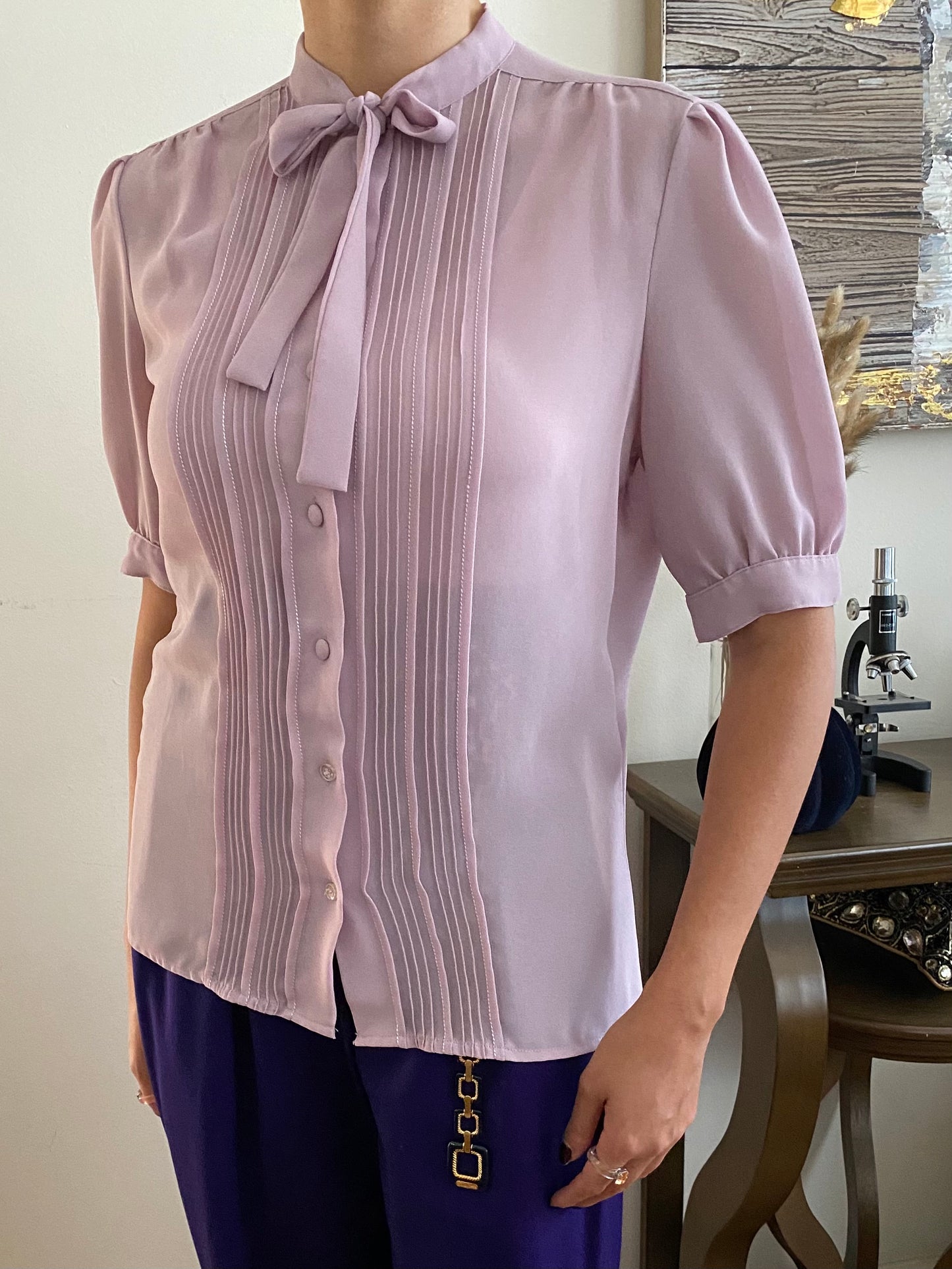 Pleated Short Bubble Sleeve Blouse