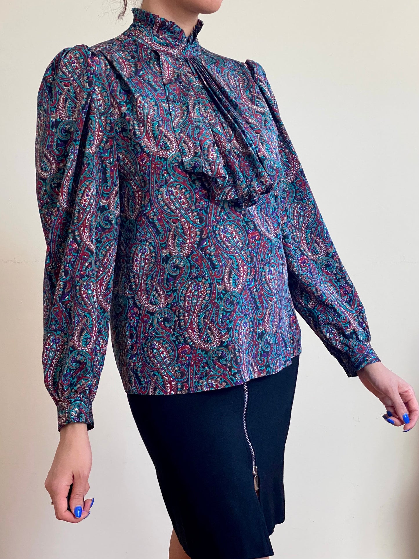 80's Multicolor Abstract Cravat Bown Victorian Style Blouse (S-M)