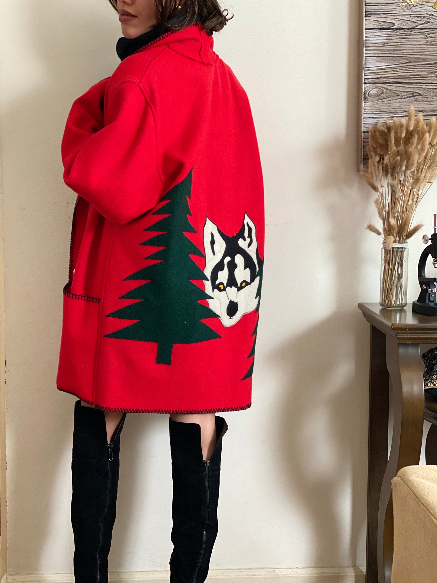 80’s Husky/wolf Oversized Jacket (L)