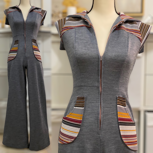 70s Zipper Front & Sailor Collar, Flared Jumpsuit (XS-S, 26”W)