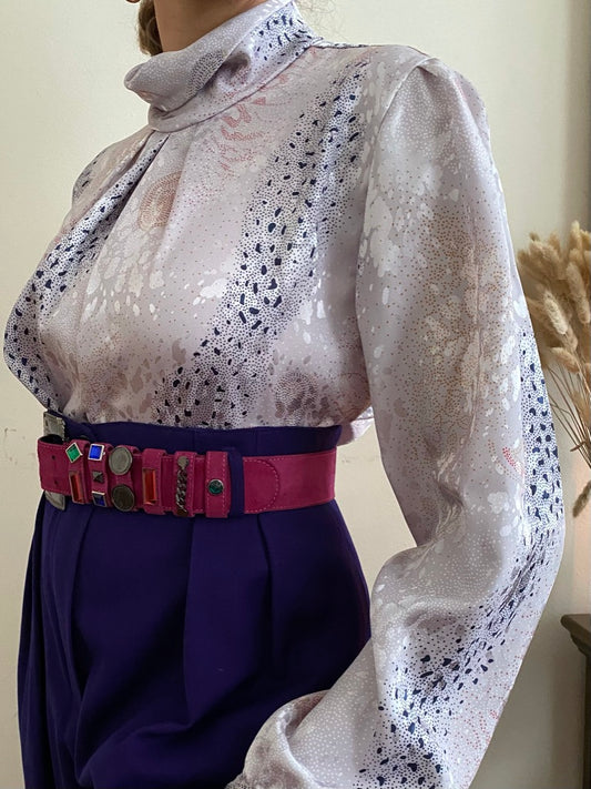 Abstract Print blouse with high collar & button back closure