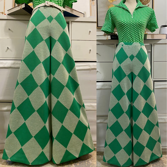 70's Diamond High Rise Bell Bottom (S-M)