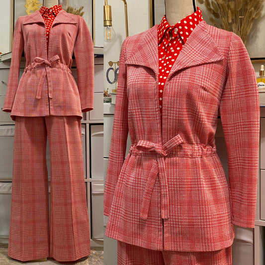 70’s Red Houndstooth 2-Piece Pantsuit - Jacket & Bell Bottoms (S-L)