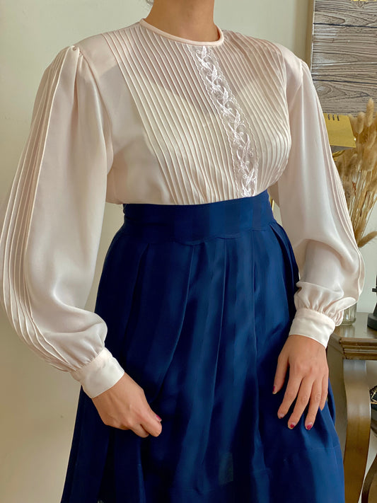 Pleated & Embroidered Puffy Long Sleeve Blouse (M)