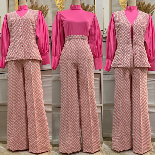 70's Pink 2-Piece Set - Sleeveless Vest & Wide Leg Bell Bottoms Pantsuit (S-M)