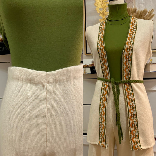 70's 2-Piece Knit Set - Sleeveless Vest & High Rise Bell Bottoms (L)