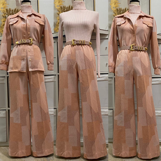 70s Geometric 2PC Leisure Pantsuit (S-M, 25"31"W)