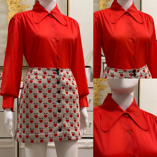 70s Beagle Collar Red Blouse