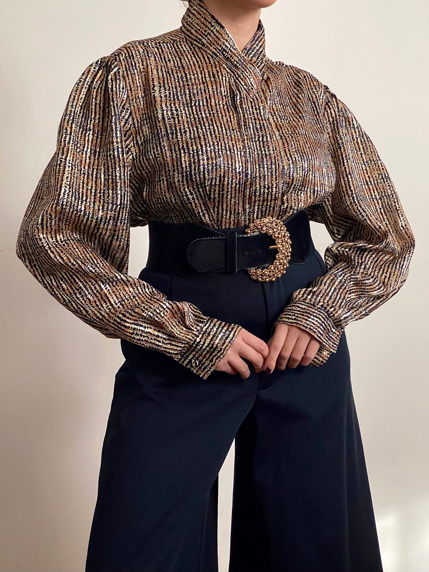 80's Gold Mandarin Collar Long Sleeve Blouse (M)