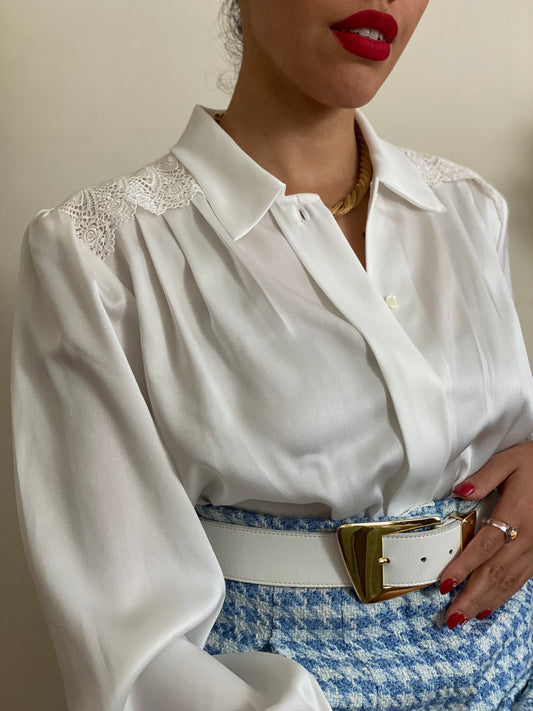 Lace Trim Long Puffy Long Sleeve blouse